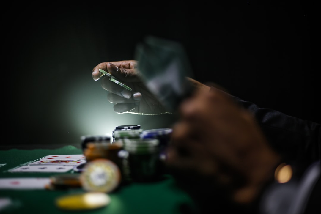 ESPN在扑克比赛中使用AI分析选手微表情和肢体语言