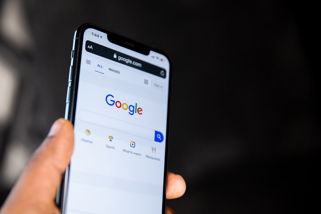 Google Gemini App interface showing user statistics and voice interaction