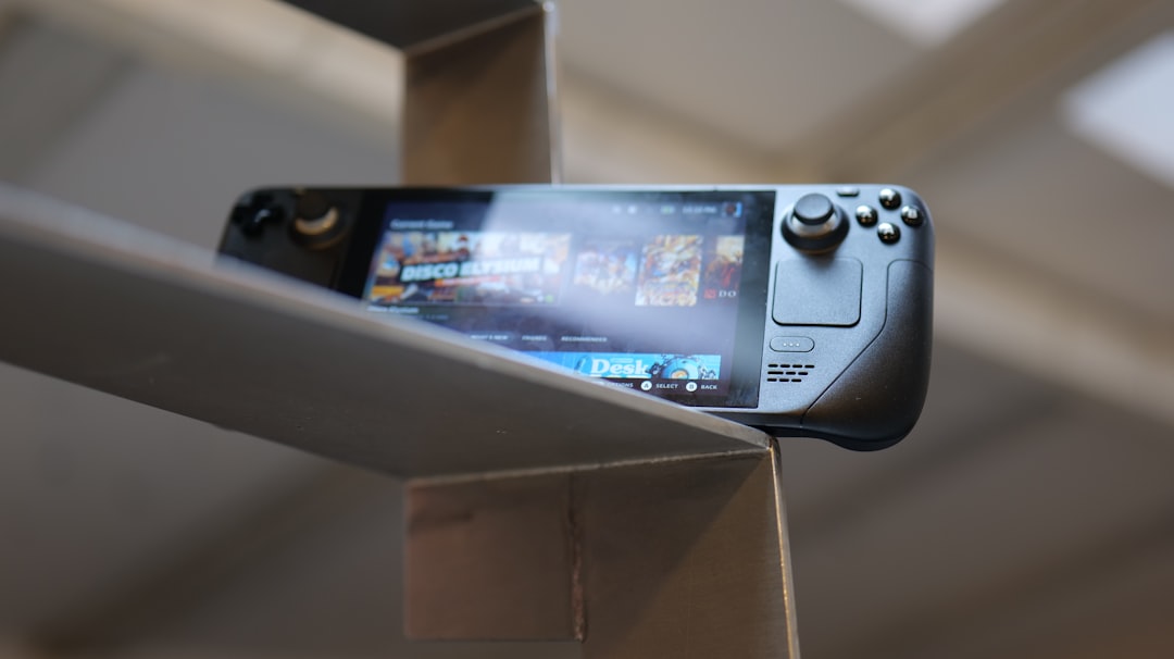 Steam Frame VR headset unboxing leaked video screenshot
