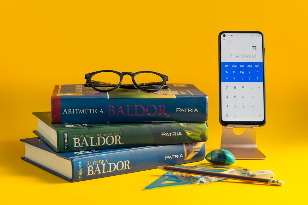 Google NotebookLM 应用界面展示与 Google Play 图书的集成功能