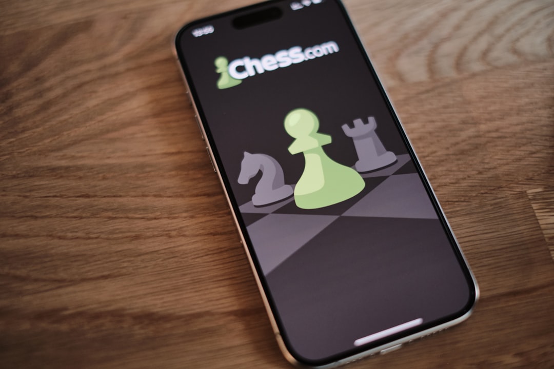 Chess.com logo and Gambit poker interface