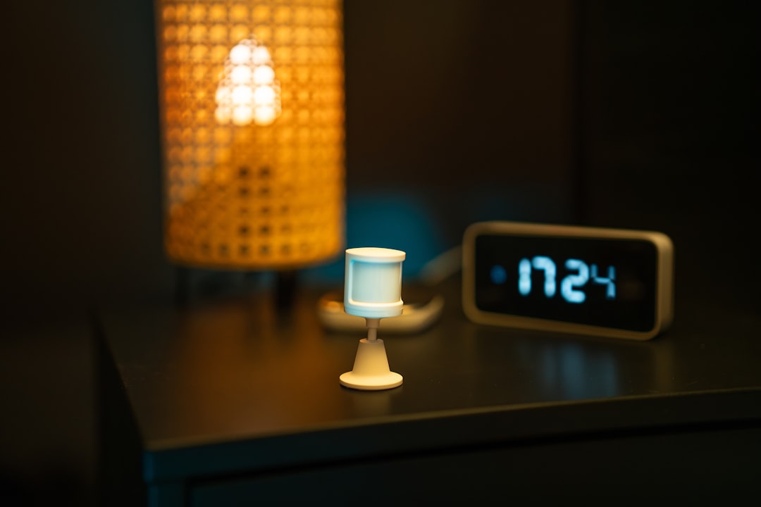 Aqara Floor Lamp T1 smart lighting device design