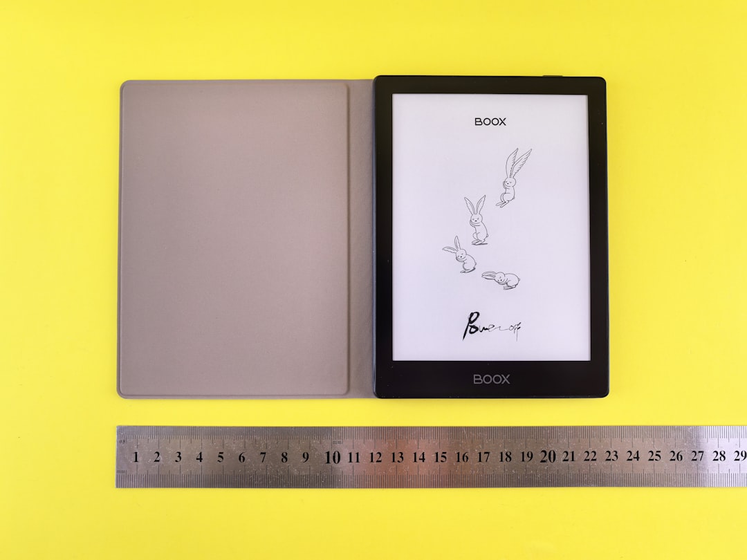 Boox Palma 3 e-ink reader with stylus support and sleek redesign