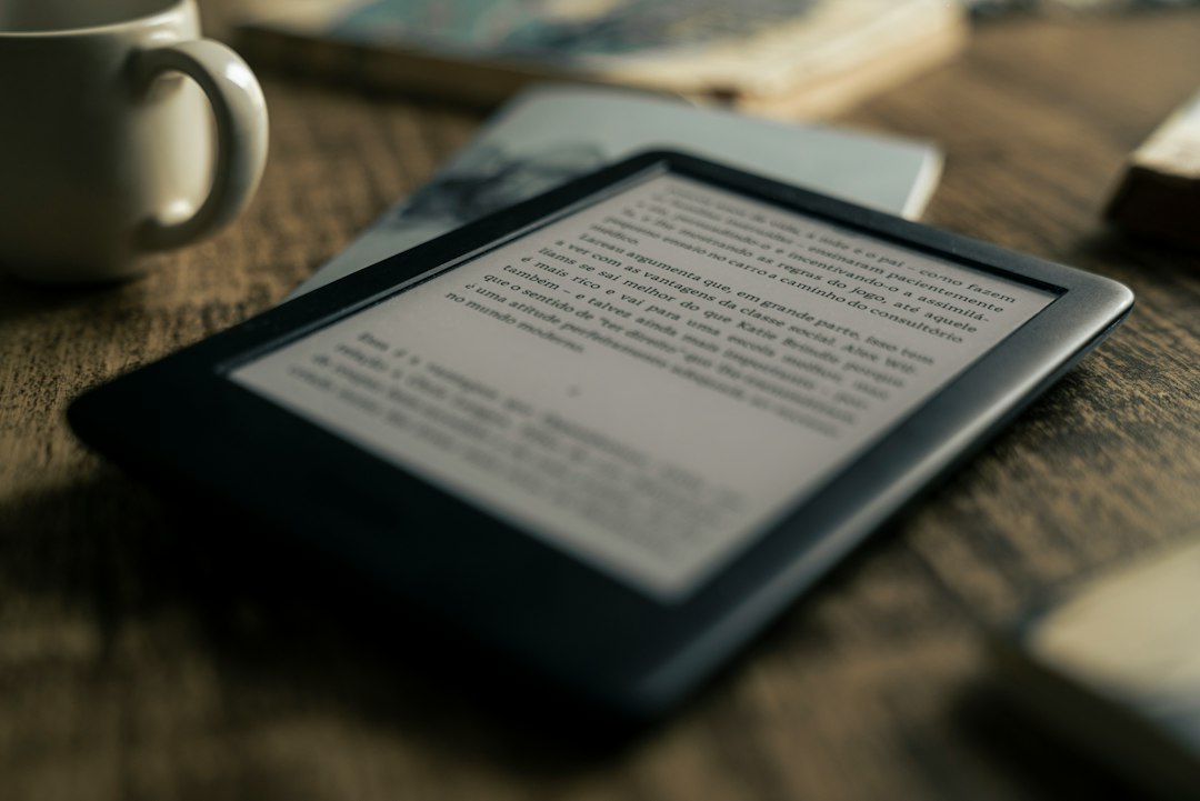 亚马逊 Kindle Paperwhite 电子阅读器产品特写