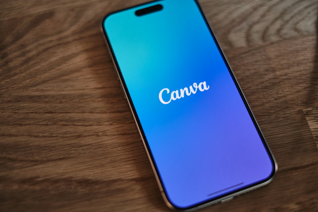 Canva 平台界面展示 AI 图像生成功能