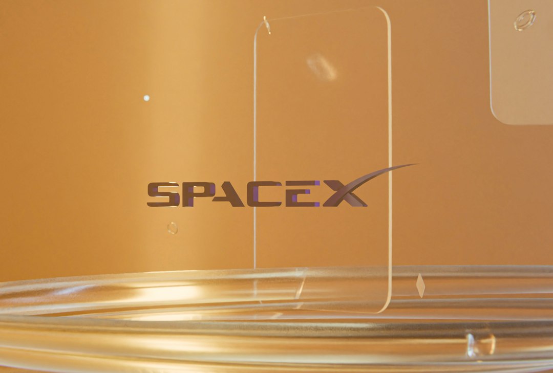 SpaceX 星链卫星在太空中运行，下方是地面基站网络的示意图
